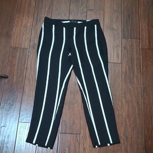 Banana Republic Black & White Striped AVERY Ankle Pants size 2